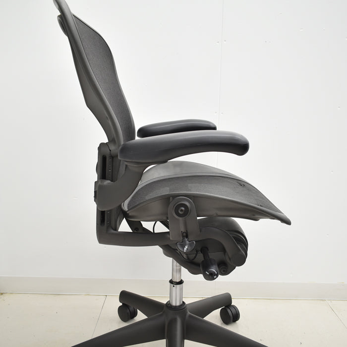 【中古】ハーマンミラー アーロンチェア Bサイズ フル装備 ランバーサポート 2024071009【中古オフィス家具】