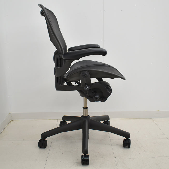 【中古】ハーマンミラー アーロンチェア Bサイズ フル装備 ランバーサポート 2024071101【中古オフィス家具】