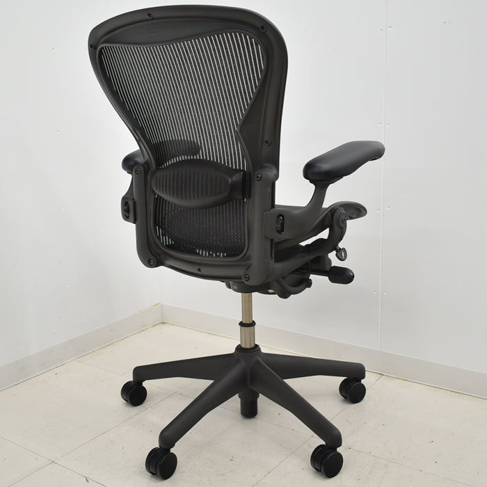 【中古】ハーマンミラー アーロンチェア Bサイズ フル装備 ランバーサポート 2024071101【中古オフィス家具】