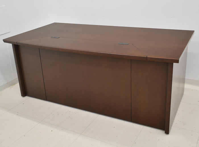 【中古】オカムラ ネーベクスプロ 役員用両袖デスク W1800 2024071902【中古オフィス家具】
