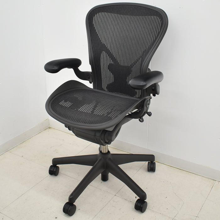 【中古】ハーマンミラー アーロンチェア Bサイズ フル装備 ポスチャーフィット 肘レバータイプ 2024073002【中古オフィス家具】