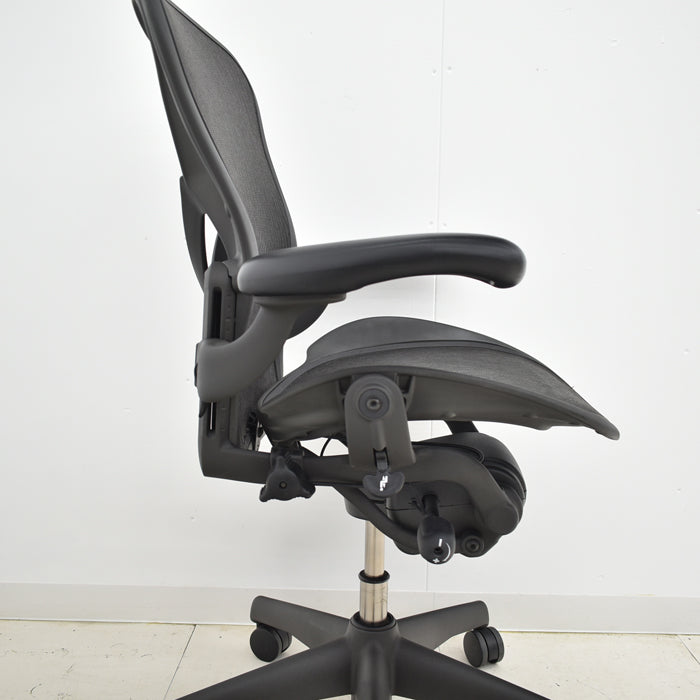 【中古】ハーマンミラー アーロンチェア Bサイズ フル装備 ポスチャーフィット 肘レバータイプ 2024073002【中古オフィス家具】
