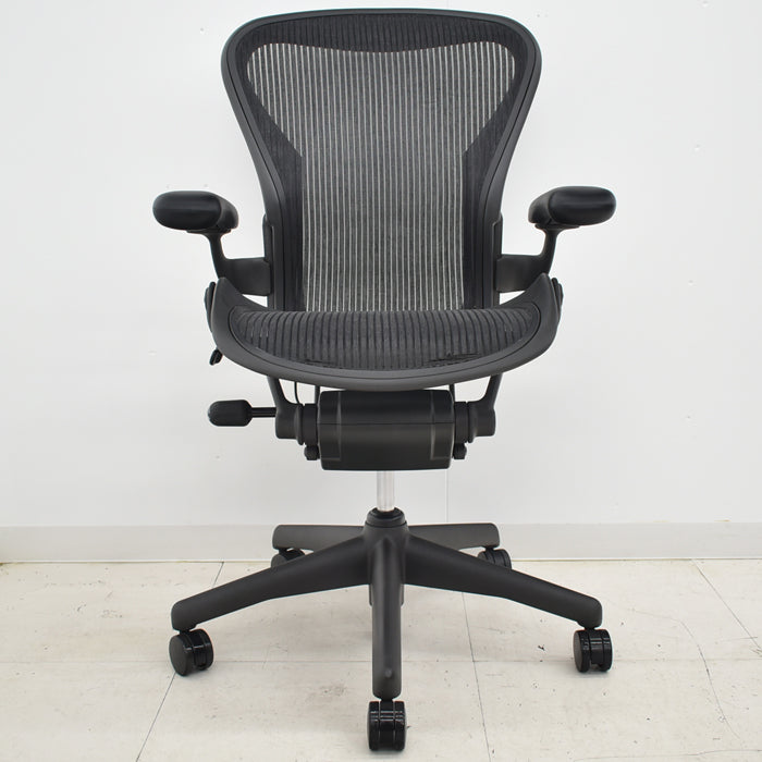 【中古】ハーマンミラー アーロンチェア Bサイズ スタンダード 2024073004【中古オフィス家具】