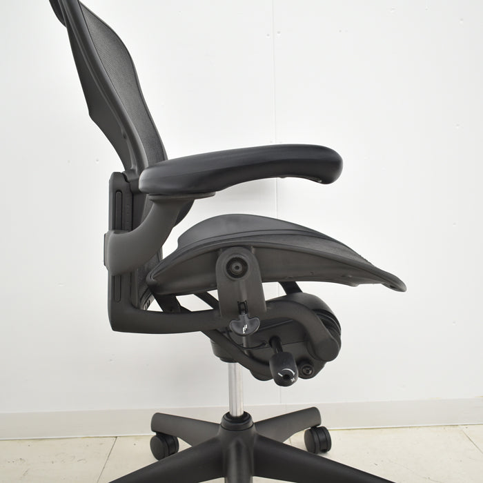 【中古】ハーマンミラー アーロンチェア Bサイズ スタンダード 2024073004【中古オフィス家具】