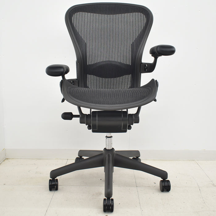 【中古】ハーマンミラー アーロンチェア Bサイズ フル装備 ランバーサポート 2024073007【中古オフィス家具】