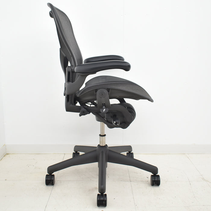 【中古】ハーマンミラー アーロンチェア Bサイズ フル装備 ポスチャーフィット 肘レバータイプ 2024082302【中古オフィス家具】