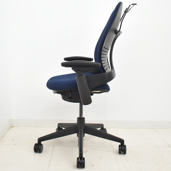 【中古】スチールケース リープV2 可動肘 ハンガー付 2024090605【中古オフィス家具】