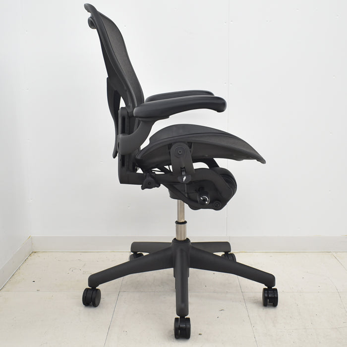 【中古】ハーマンミラー アーロンチェア Bサイズ 可動肘(レバータイプ)ポスチャーフィット リクライニング範囲調整機能 2024091901【中古オフィス家具】