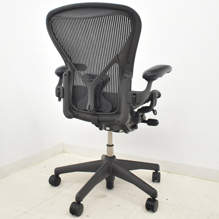 【中古】ハーマンミラー アーロンチェア Bサイズ 可動肘(レバータイプ)ポスチャーフィット リクライニング範囲調整機能 2024091901【中古オフィス家具】