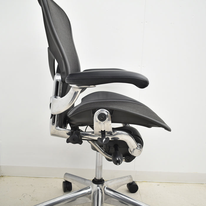 【中古】ハーマンミラー アーロンチェア Bサイズ フル装備 ポスチャーフィット ポリッシュ 2024092002【中古オフィス家具】