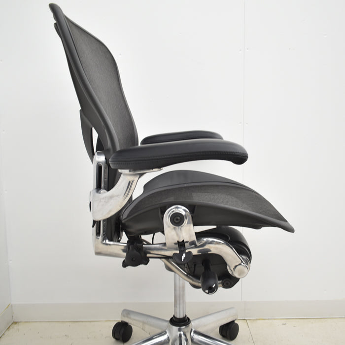 【中古】ハーマンミラー アーロンチェア Bサイズ フル装備 ポスチャーフィット ポリッシュ 肘レバータイプ 2024092402【中古オフィス家具】