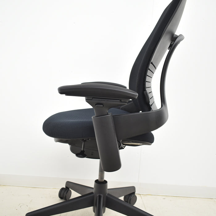 【中古】スチールケース リープV2 ランバーサポート USモデル 2024092502【中古オフィス家具】