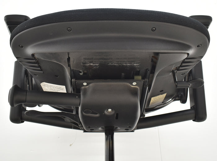 【中古】スチールケース リープV2 可動肘 USモデル 2024092503【中古オフィス家具】