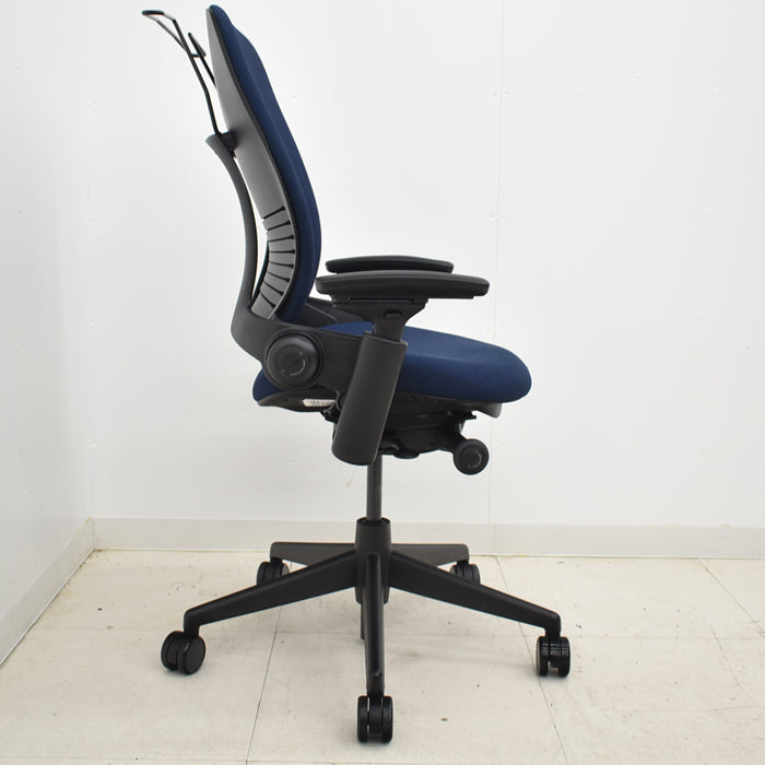 【中古】スチールケース リープV2 可動肘 ハンガー 2024092504【中古オフィス家具】