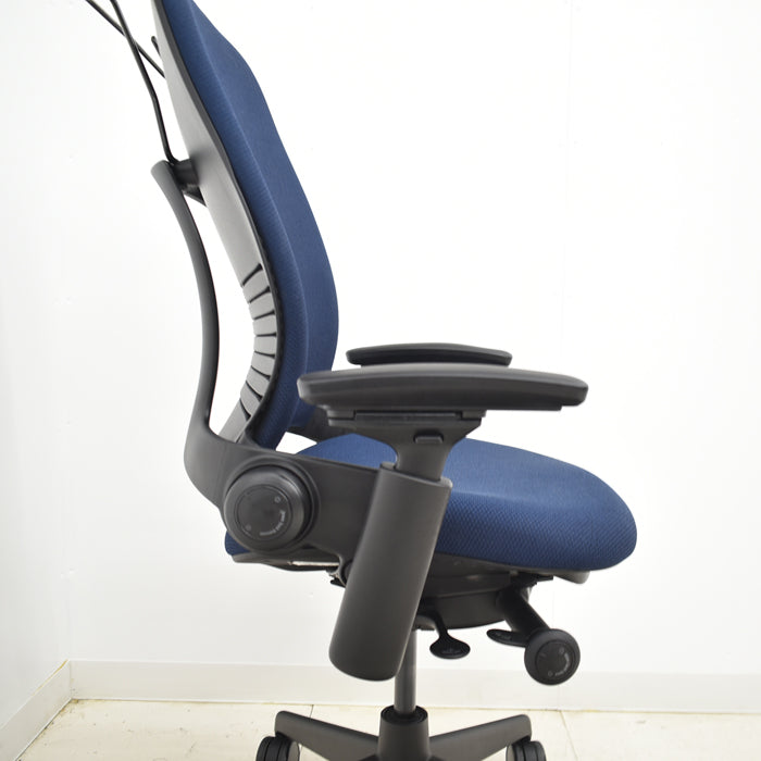 【中古】スチールケース リープV2 可動肘 ハンガー 2024092504【中古オフィス家具】