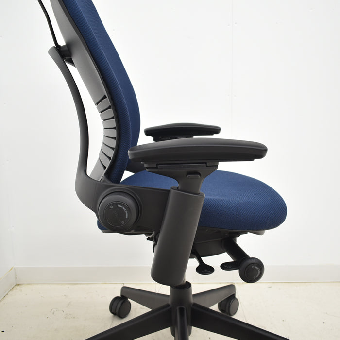 【中古】スチールケース リープV2 可動肘 ハンガー 2024092506【中古オフィス家具】