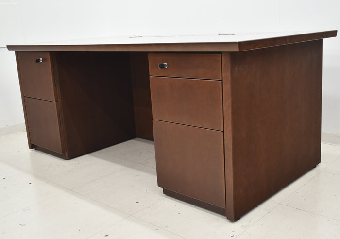 【中古】オカムラ ネーベクスプロ 役員用両袖デスク W1800 2024092604【中古オフィス家具】