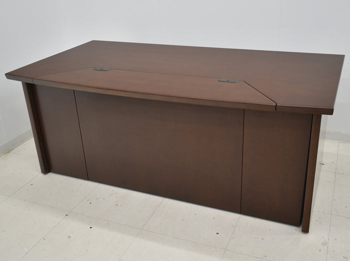 【中古】オカムラ ネーベクスプロ 役員用両袖デスク W1800 2024092604【中古オフィス家具】