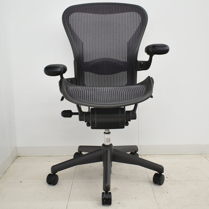 【中古】ハーマンミラー アーロンチェア Bサイズ フル装備 ランバーサポート 2024110702【中古オフィス家具】