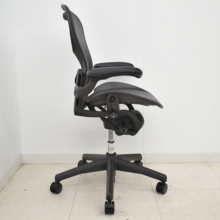 【中古】ハーマンミラー アーロンチェア Bサイズ フル装備 ランバーサポート 2024110702【中古オフィス家具】