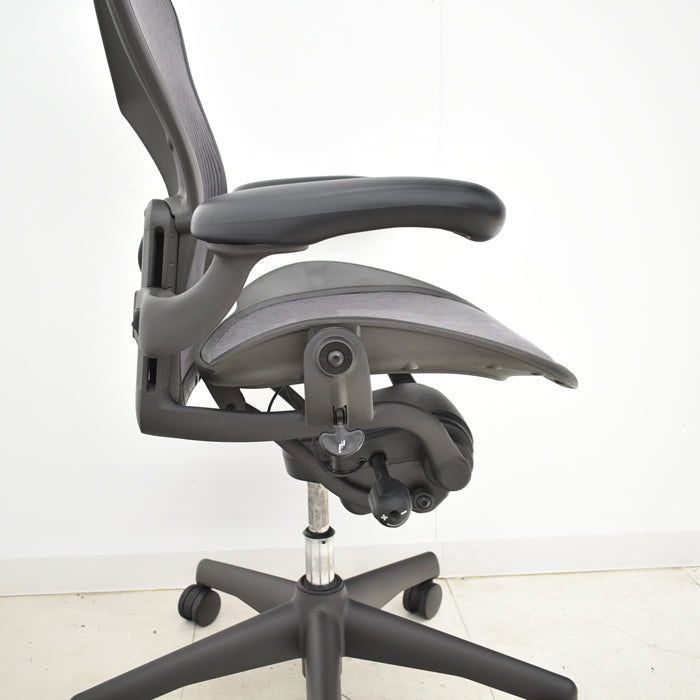 【中古】ハーマンミラー アーロンチェア Bサイズ フル装備 ランバーサポート 2024110702【中古オフィス家具】