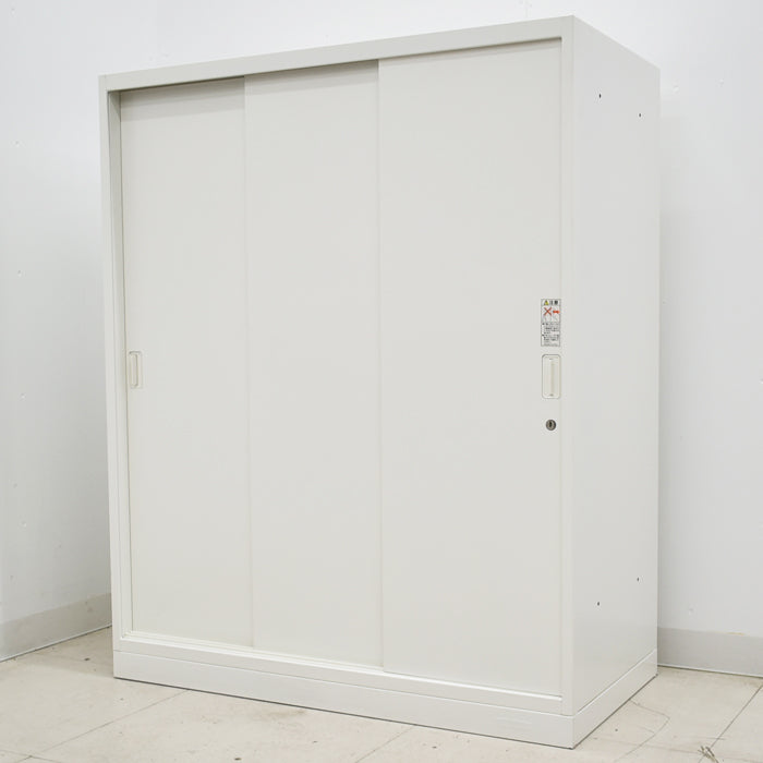 【中古】オカムラ レクトライン 引き違い書庫(3枚)ベース付 W900 2024110706【中古オフィス家具】