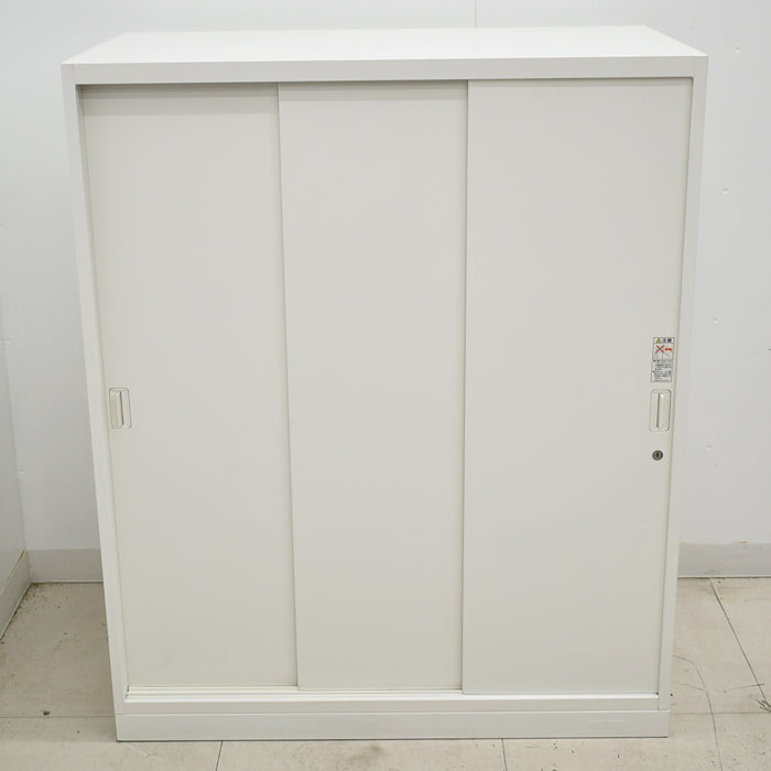 【中古】オカムラ レクトライン 引き違い書庫(3枚)ベース付 W900 2024110706【中古オフィス家具】