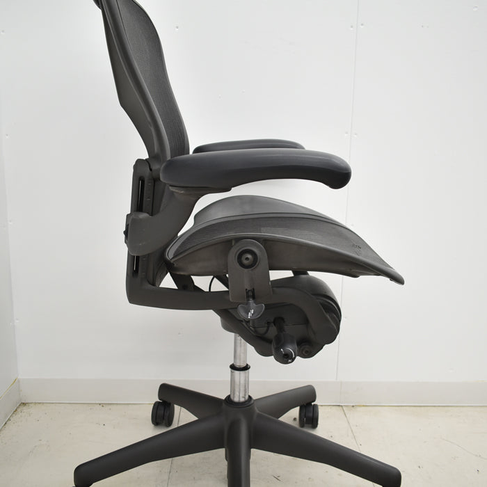【中古】ハーマンミラー アーロンチェア Bサイズ フル装備 2024111202【中古オフィス家具】