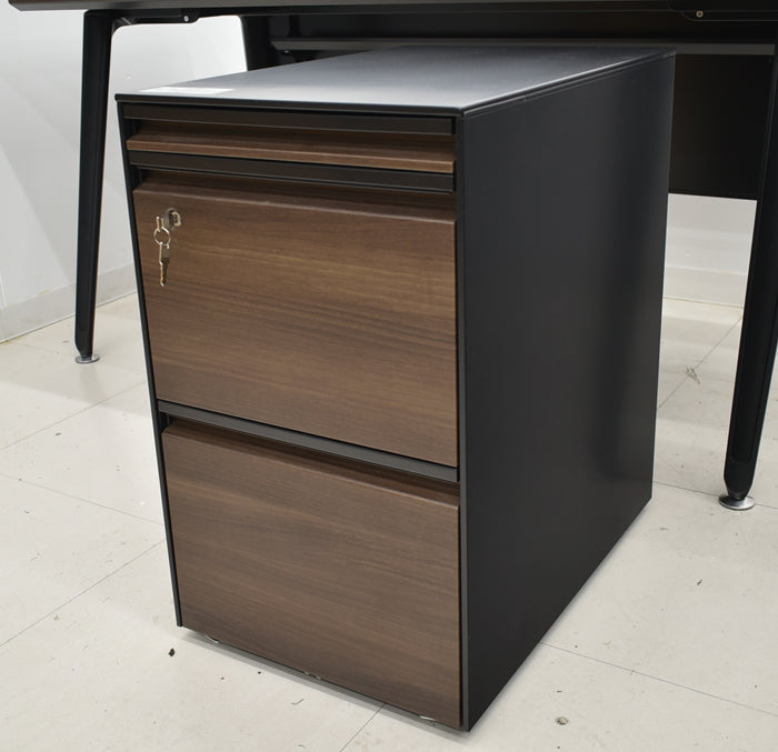【中古】オカムラ プリシードデスク+プロステージクレストワゴン 2点セット W1400 幕板付 2024111305【中古オフィス家具】