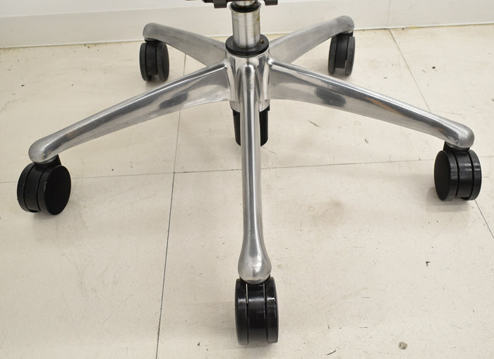 【中古】オカムラ コンテッサ 可動肘 ランバーサポート ポリッシュ 2024111803【中古オフィス家具】