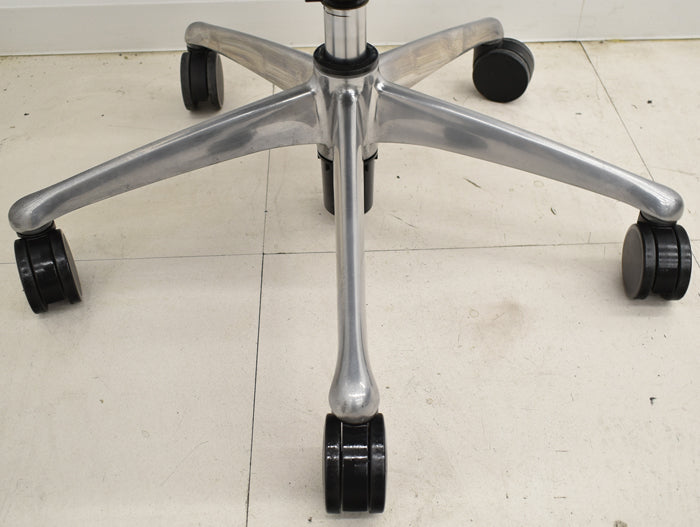 【中古】オカムラ コンテッサ 可動肘 ヘッドレスト ランバーサポート ポリッシュ 2024112001【中古オフィス家具】