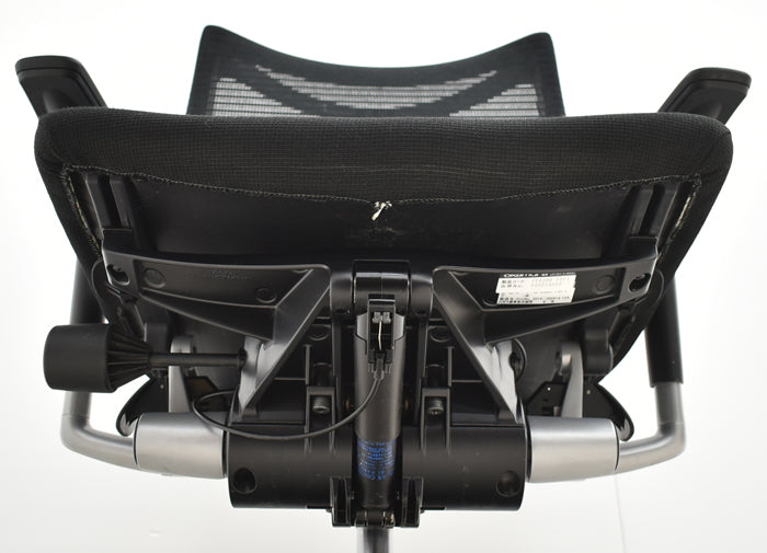 【中古】オカムラ バロン ローバック 可動肘(新型肘パット)シルバーフレーム 2024112504【中古オフィス家具】