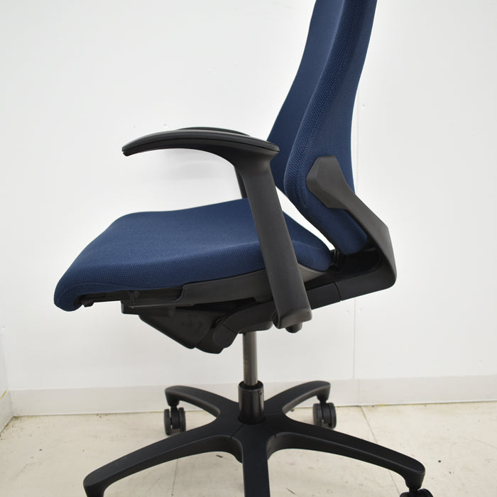 【中古】イトーキ f・エフチェア ローバック 固定肘 2024112705【中古オフィス家具】