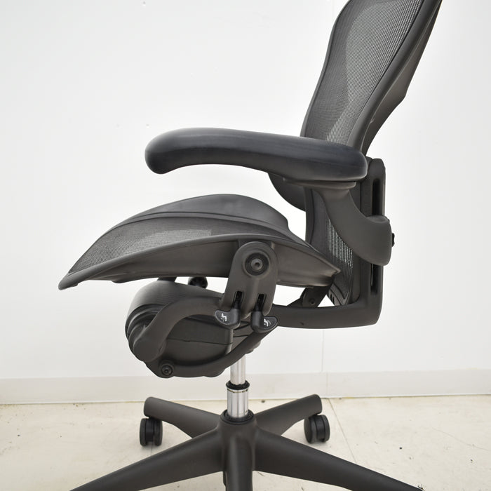 【中古】ハーマンミラー アーロンチェア Bサイズ フル装備 ランバーサポート 2024112802【中古オフィス家具】
