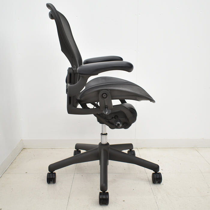 【中古】ハーマンミラー アーロンチェア Bサイズ フル装備 ランバーサポート 2024112802【中古オフィス家具】