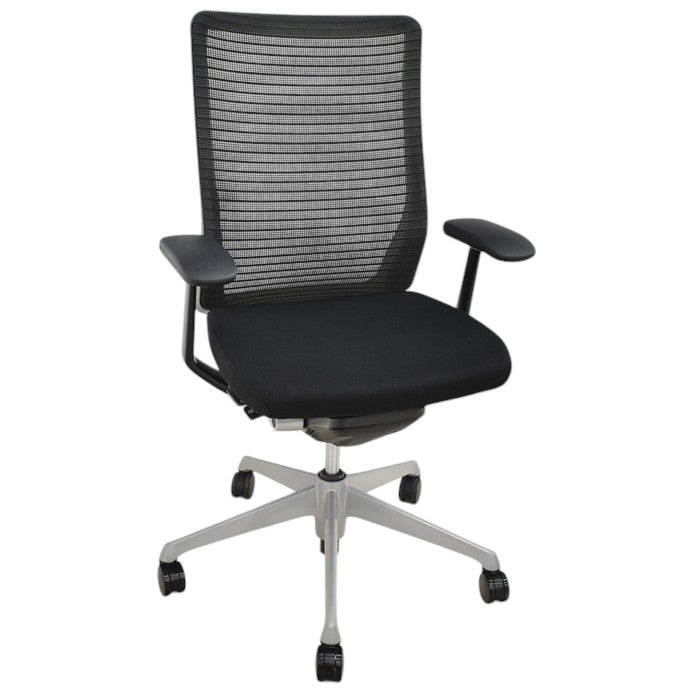 【中古】オカムラ コーラルチェア ハイバック 固定肘 シルバー脚 2024120704【中古オフィス家具】
