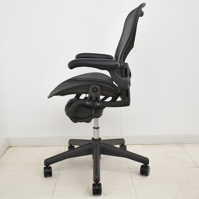 【中古】ハーマンミラー アーロンチェア Bサイズ フル装備 ランバーサポート 2024121902【中古オフィス家具】
