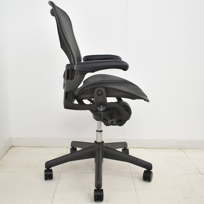 【中古】ハーマンミラー アーロンチェア Bサイズ フル装備 ランバーサポート 2024121902【中古オフィス家具】