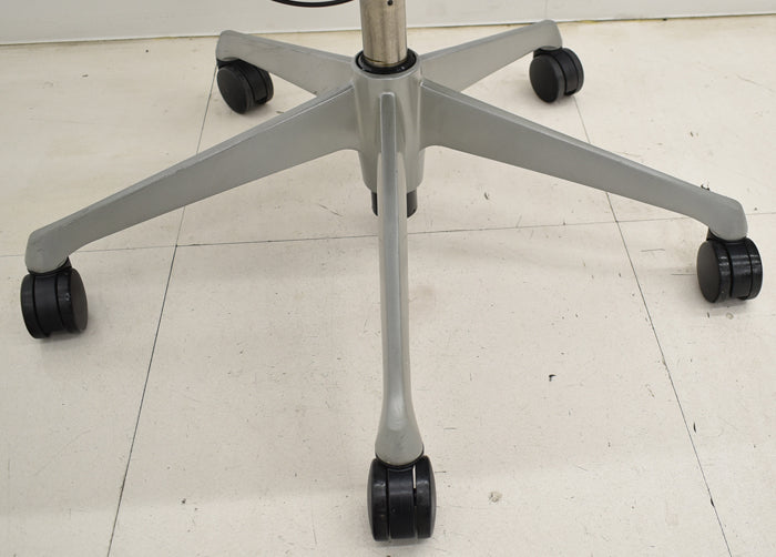 【中古】オカムラ バロン エクストラハイバック 固定ヘッドレスト 可動肘(肘パット新品)2024122304【中古オフィス家具】