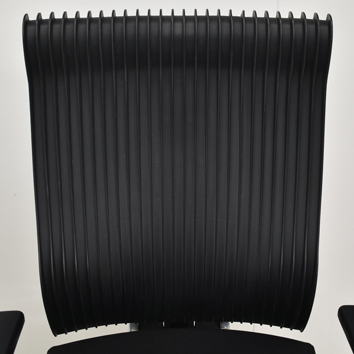 【中古】イトーキ スピーナ 固定肘 エラストマーバック ポリッシュ アクティブランバーサポート 2024122305【中古オフィス家具】