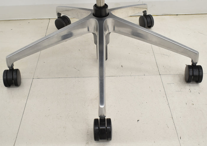 【中古】イトーキ スピーナ 固定肘 エラストマーバック ポリッシュ アクティブランバーサポート 2024122305【中古オフィス家具】