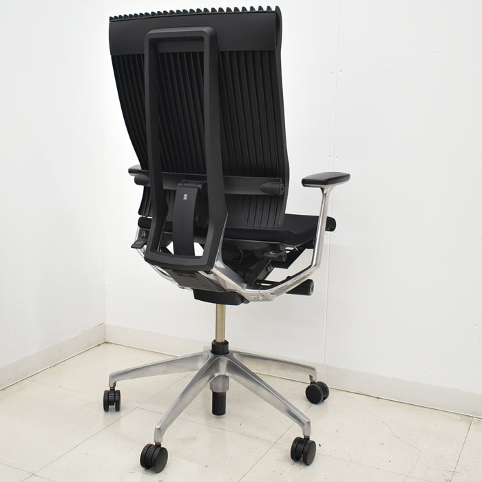 【中古】イトーキ スピーナ 固定肘 エラストマーバック ポリッシュ アクティブランバーサポート 2024122305【中古オフィス家具】