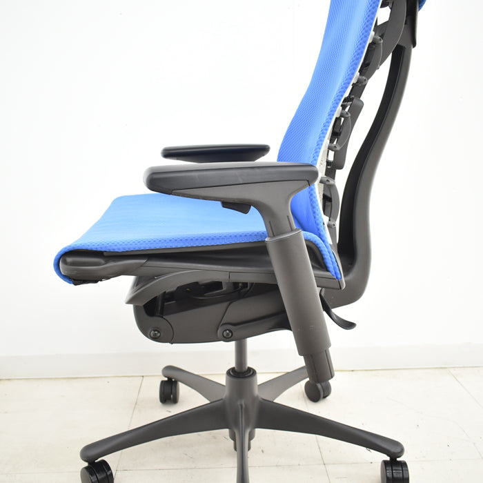 【中古】ハーマンミラー エンボディチェア 可動肘 2024122701【中古オフィス家具】