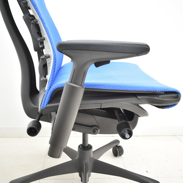 【中古】ハーマンミラー エンボディチェア 可動肘 2025010602【中古オフィス家具】