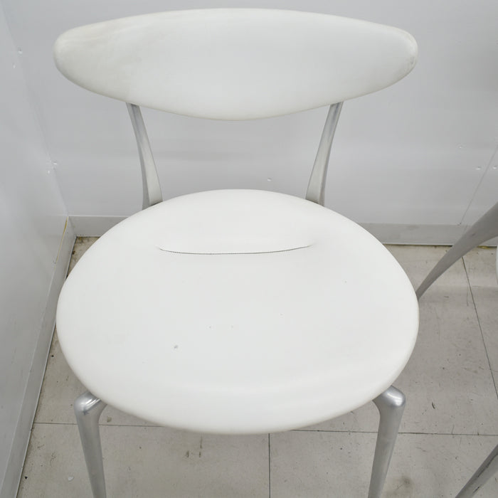 【中古】アダル リンクチェア ホワイト 革張り 2脚セット 2025012801【中古オフィス家具】