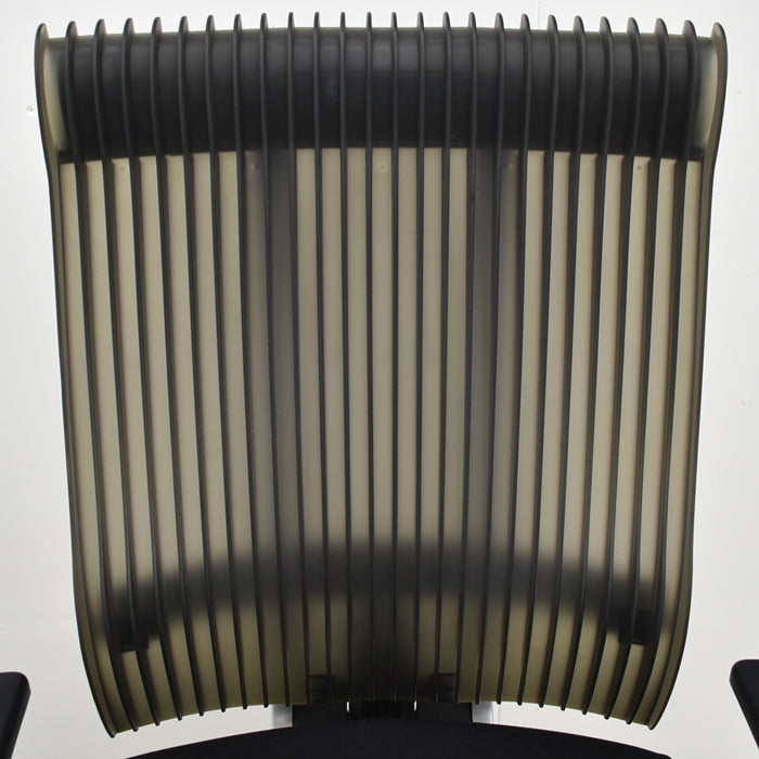 【中古】イトーキ スピーナ 可動肘 エラストマーバック ランバーサポート シルバー脚 2025020301【中古オフィス家具】