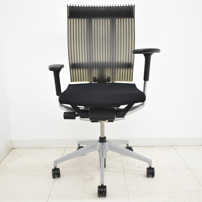 【中古】イトーキ スピーナ 可動肘 エラストマーバック ランバーサポート シルバー脚 2025020301【中古オフィス家具】
