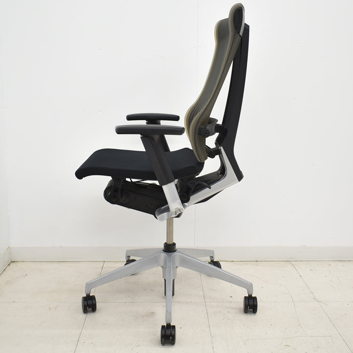 【中古】イトーキ スピーナ 可動肘 エラストマーバック ランバーサポート シルバー脚 2025020301【中古オフィス家具】