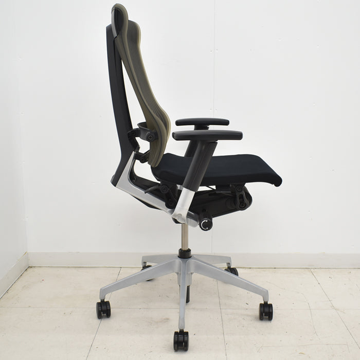 【中古】イトーキ スピーナ 可動肘 エラストマーバック ランバーサポート シルバー脚 2025020301【中古オフィス家具】