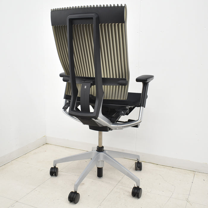 【中古】イトーキ スピーナ 可動肘 エラストマーバック ランバーサポート シルバー脚 2025020301【中古オフィス家具】